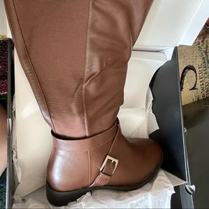 NIB Torrid Knee High Brown Boots Wide Calf